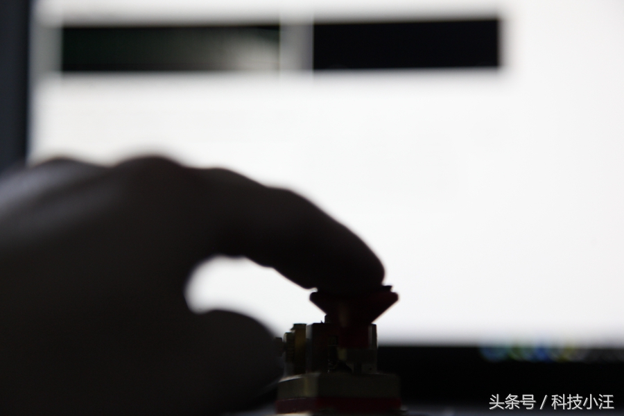 如何使用鼠标改造莫尔斯电码*习器练**,在电脑上实现发报练习