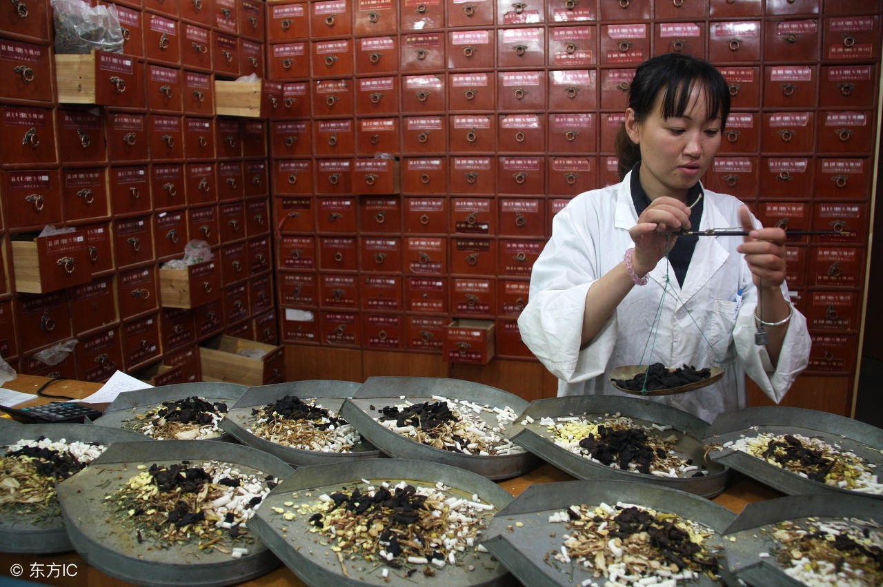 怎样治疗生猪口蹄疫,猪场口蹄疫的正确治疗方法