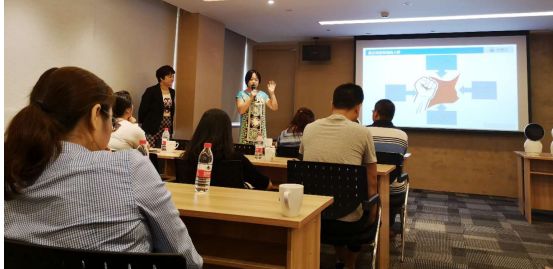 头条｜热烈祝贺亿慧云智慧健康品牌发布会在上海成功举行