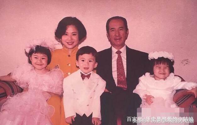 他是赌王，更是舞帝，舞出了四个老婆，舞出了精彩的人生