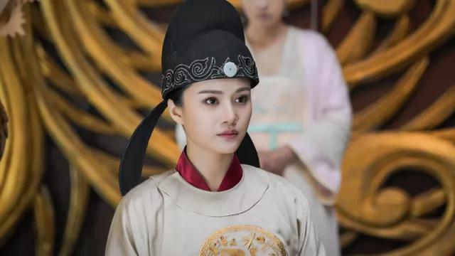 文能妙笔生花武能独步天下,文能提笔赋诗武能舞剑成魔