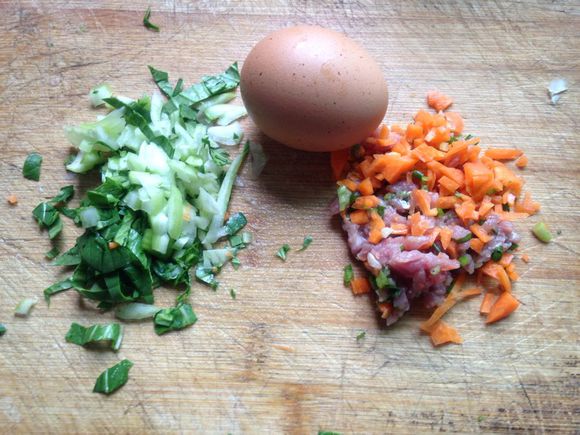 萨摩耶跟猪能一起养吗,萨摩耶和猪同养