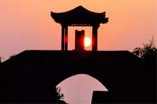 中华大地，每一寸河山，都饱含着文人骚客们的诗情画意