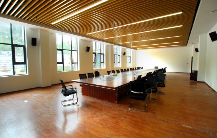 多图！电子科大宜宾研究院开学啦，上千名新生……