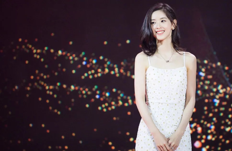 如何评价章泽天的,章泽天到底有多清醒