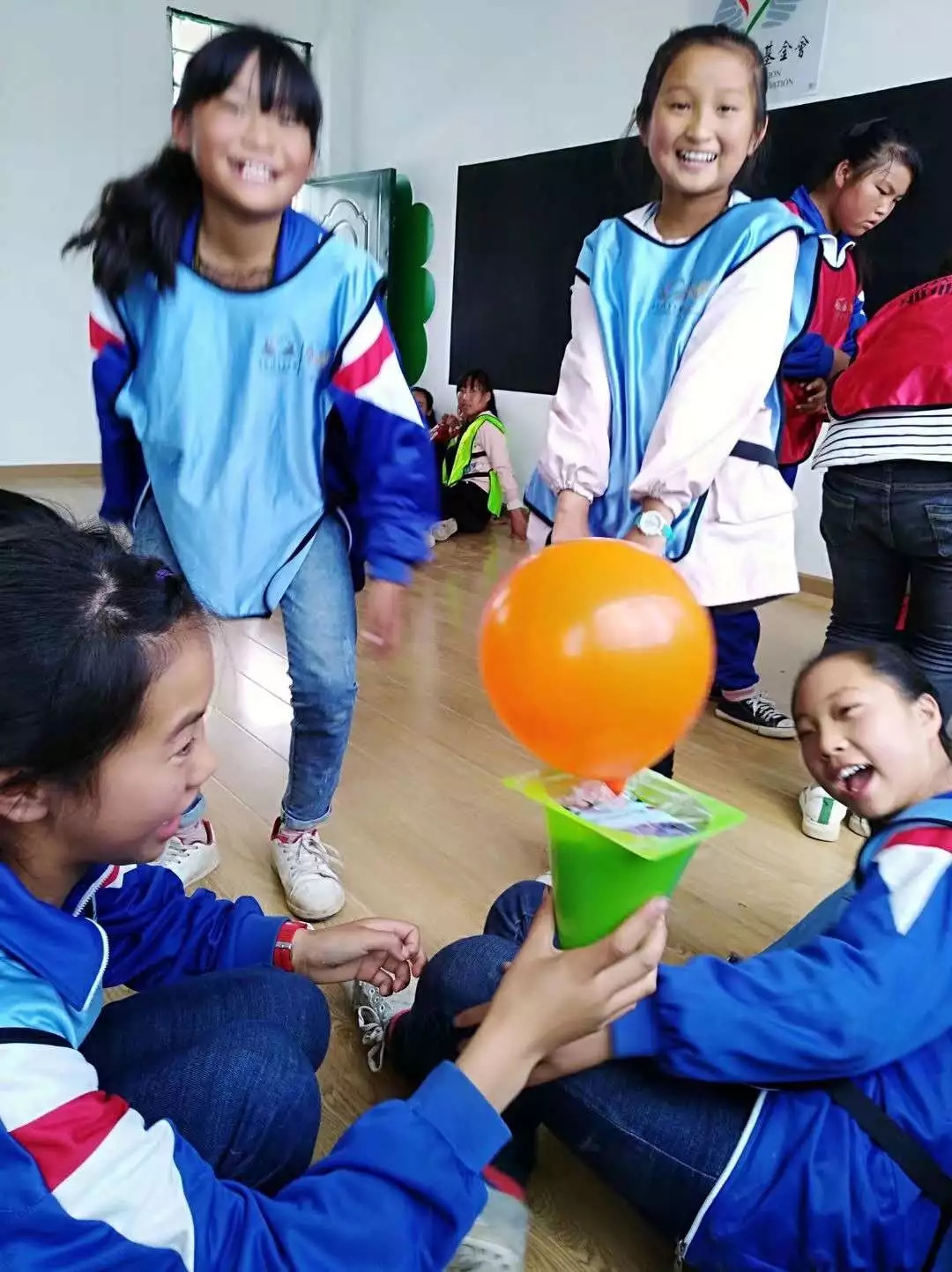 涓轰簡鐖辨儏缈诲北瓒婂箔,涓轰簡鐖辨儏鎶崋鏂╂鐮ョ牶鍓嶈