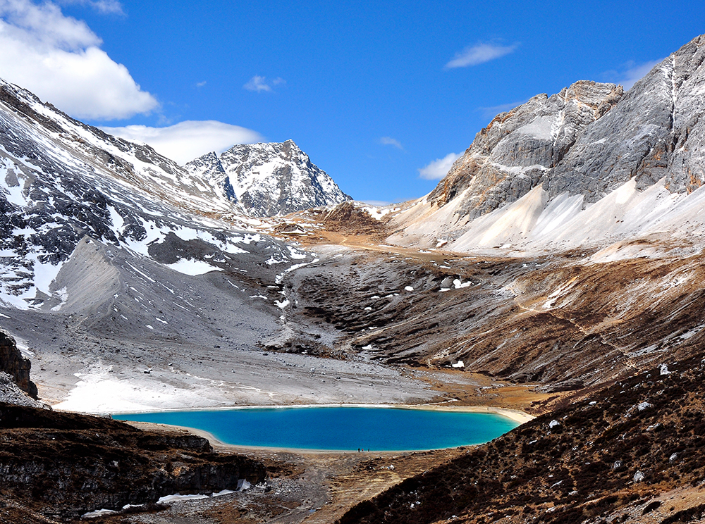 国内绝美的十六个湖泊,国内值得去的10大绝美湖泊