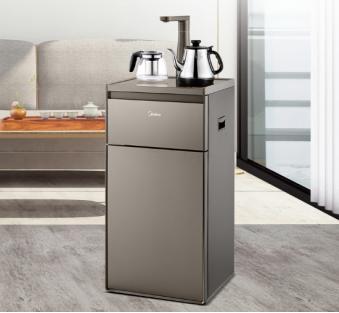 不让健康亮“红灯”，美的下置式大储物柜茶吧机守护你