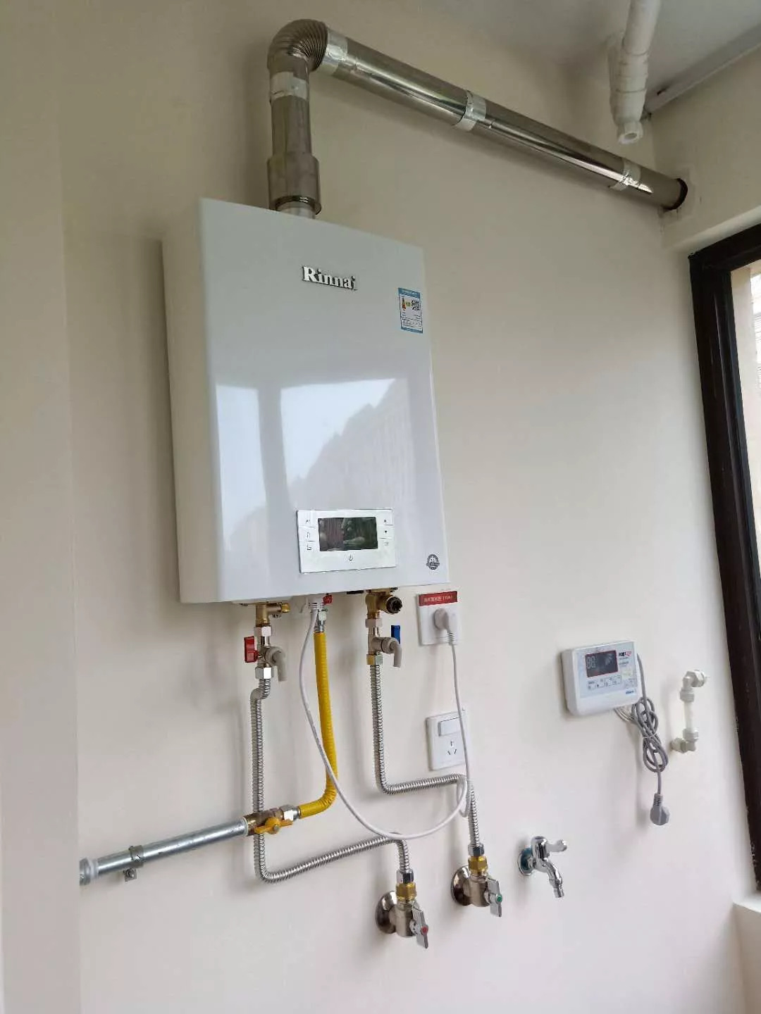 空气能燃气热水器电热水器怎么选,电热水器比燃气热水器哪个更省钱