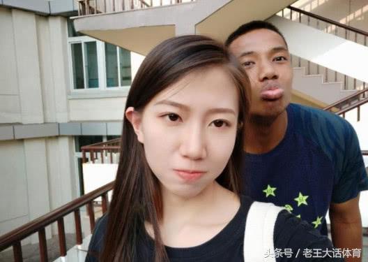 黑人小伙是地道中国人，有望进男篮国家队，韦德赞其能进NBA