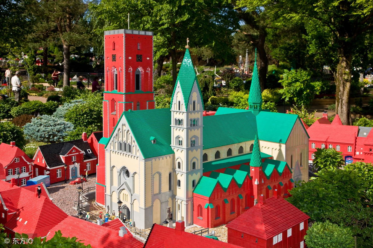 世界公认十大主题乐园 (盘点国外7大主题乐园)