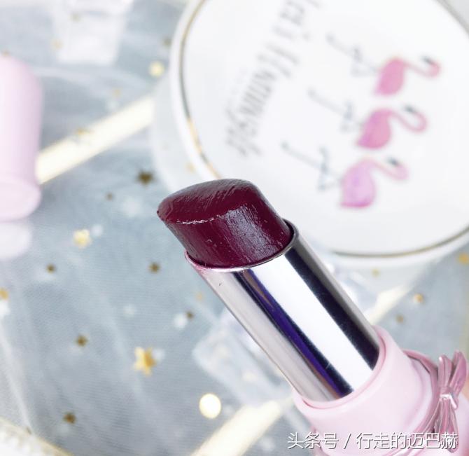 黑皮肤女生必有的六支口红,女士必备的六款口红是哪六款