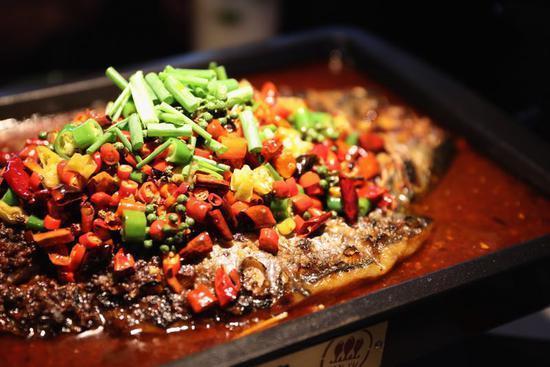 探鱼龙湖天街西安,探鱼创意产业园探店