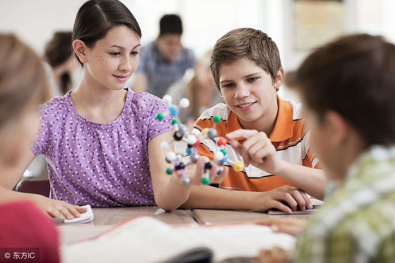 小孩换牙好丑怎么办,女童9-12岁换牙期变丑了