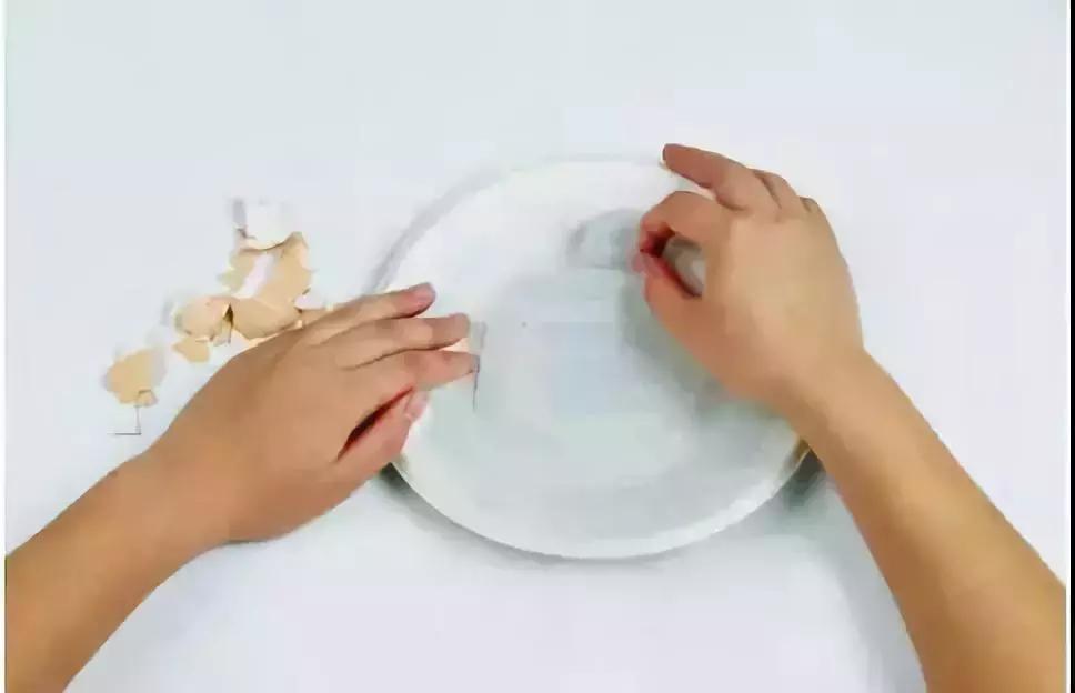 一次性纸杯手工作品,一次性杯子鸡蛋手工创意制作