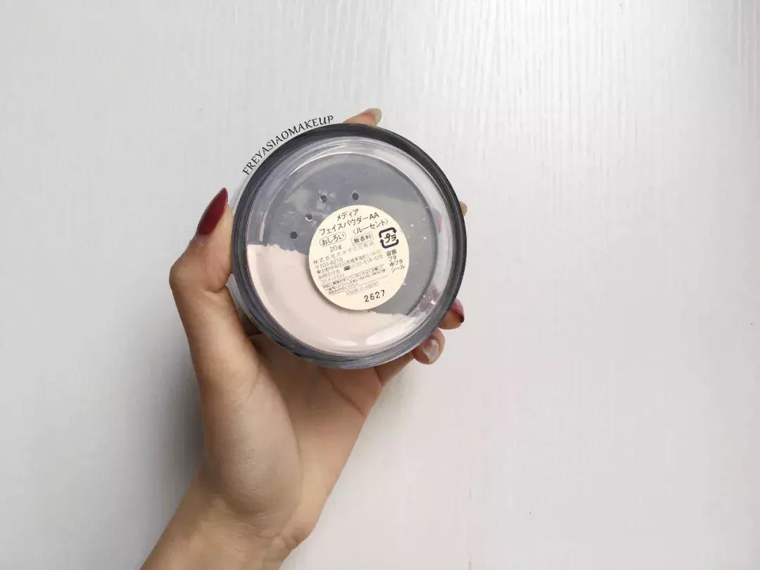 平价散粉定妆粉饼排行榜10强,定妆粉饼和散粉哪个更堵塞毛孔