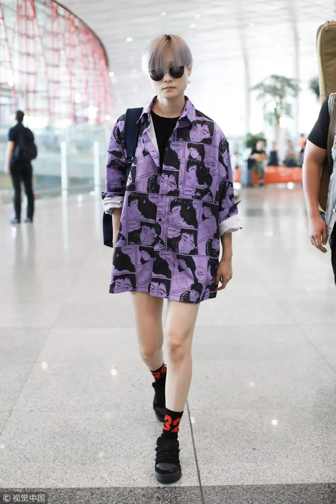 秋衣袖子长怎么卷好看,秋衣袖口怎么卷边