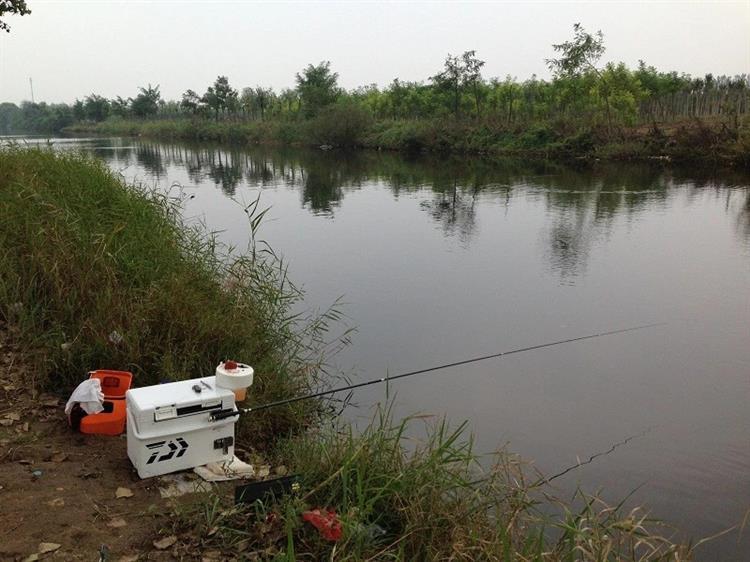 串钩钓鱼技巧和注意事项,串钩钓鱼技巧和方法