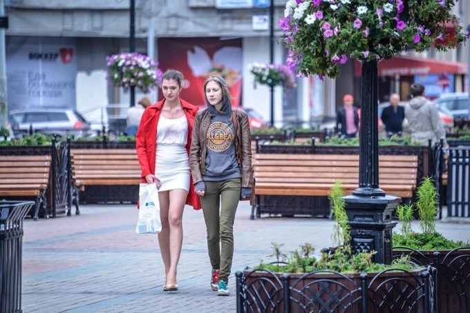 我们异地了24年，在你88岁时去莫斯科娶你——今夕传媒旅行家出品