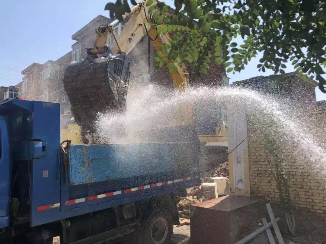 现场直播拆违建,复兴区拆违建最新消息