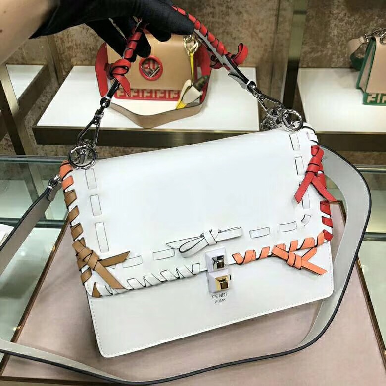 世界上奢侈品排名,世界奢侈品包包都有哪些品牌