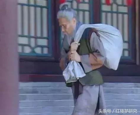 贾府权力中心的核心人物,贾府的权力格局