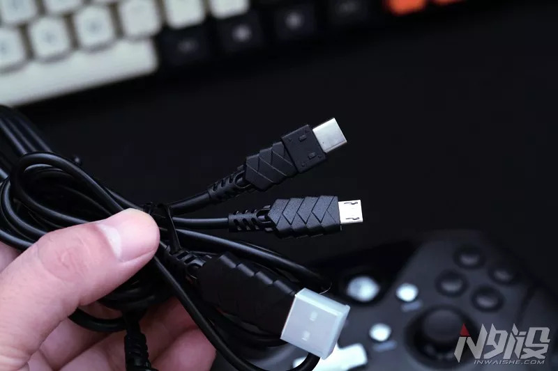 你多久没用手柄玩游戏了,凌耀X-One无线手柄开箱体验