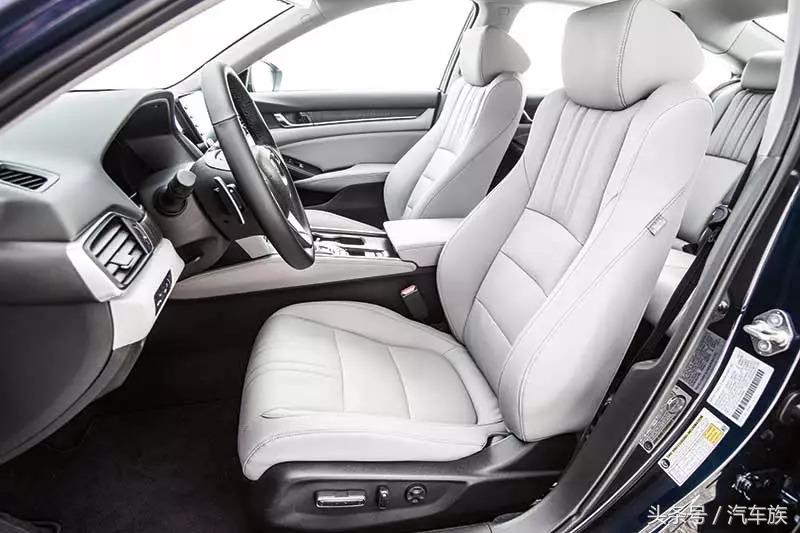 2.0t雅阁对比宝马330i,2.0t雅阁对比a4