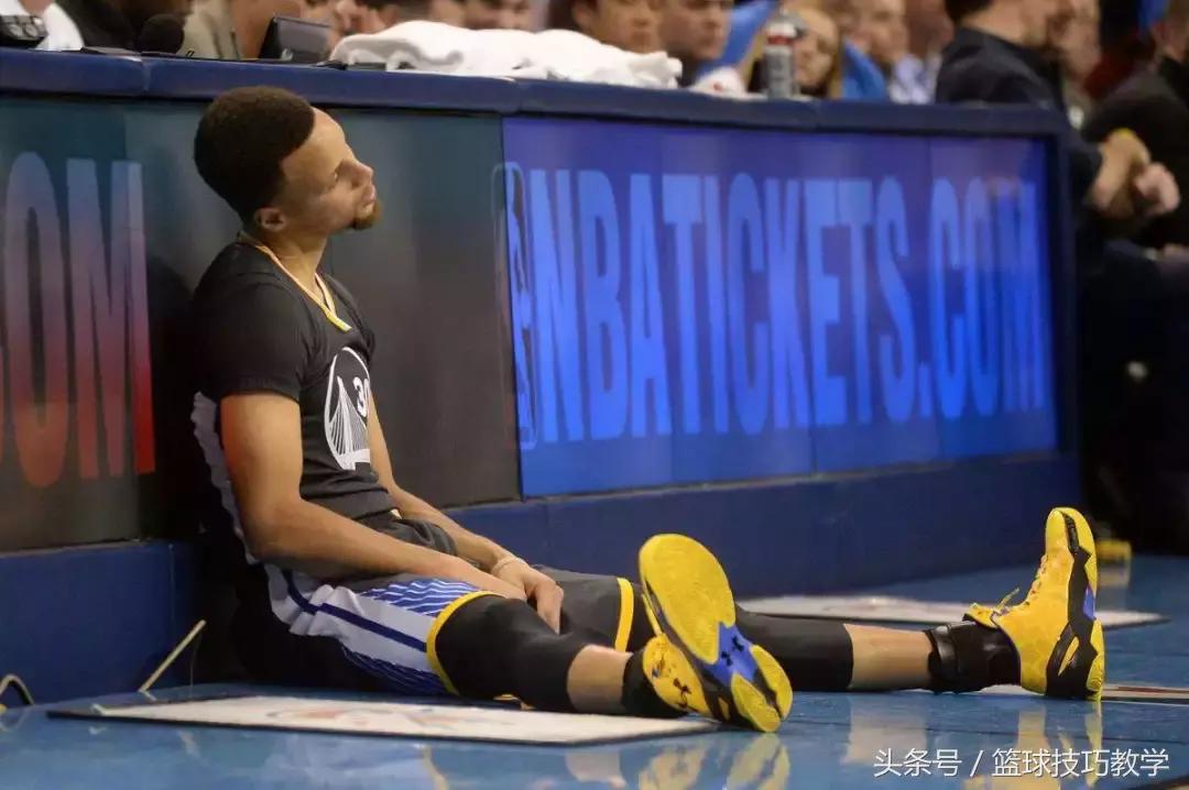 戈登晃断了库里的脚踝 (戈登晃断库里脚踝)