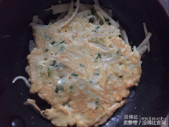 朝鲜族土豆饼教程视频,铁板土豆饼摆摊教程