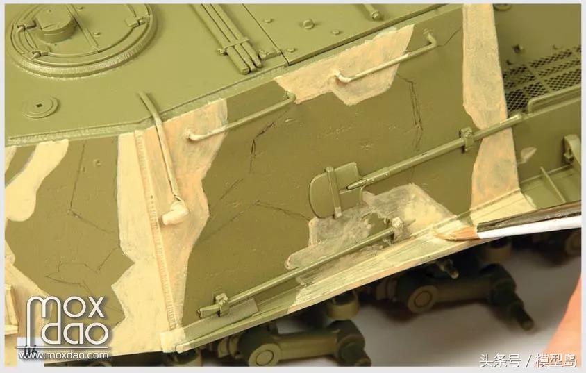 亚当的模型指导书②迷彩的喷涂与手涂｜原创翻译