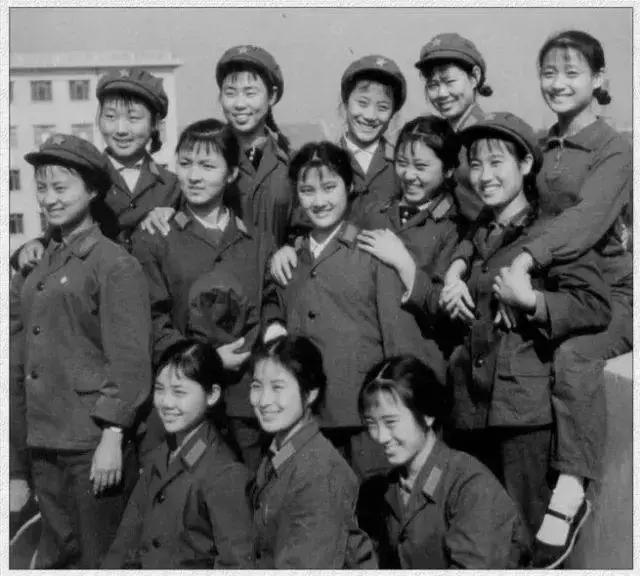 文工团的消失，司号员的重生！