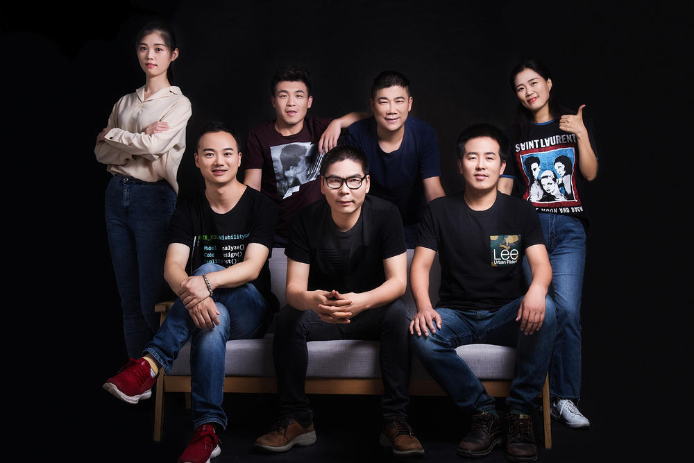 帮助小企业接入对话机器人他将开发成本降至市面1/10获投种子轮