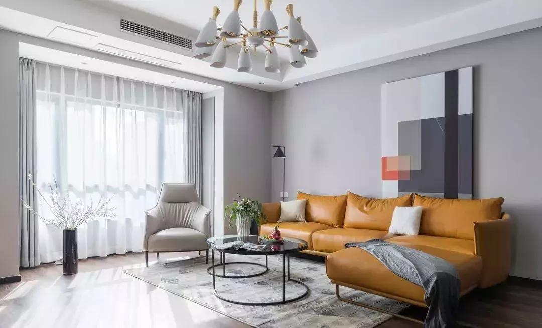 窗帘一丑毁所有！花20万装的新家不如隔壁10万简装