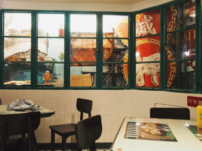 我在昆明，闺蜜在深圳，高铁开通后，我们约会香港