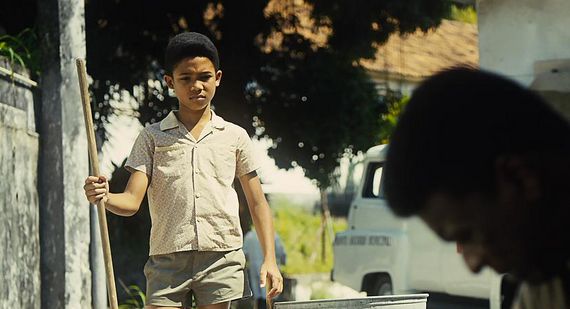 从贫民窟逆袭足球队,从贫民窟到篮球巨星