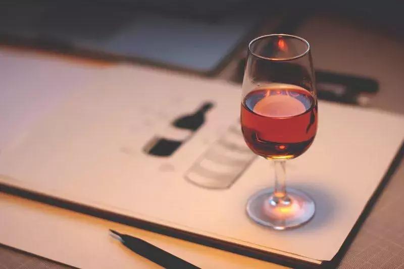 斜杠青年正当红打造增收的副业,斜杠青年可以做的副业