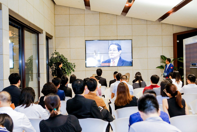 以吐槽之名，共赴一场家居创二代的成长之路