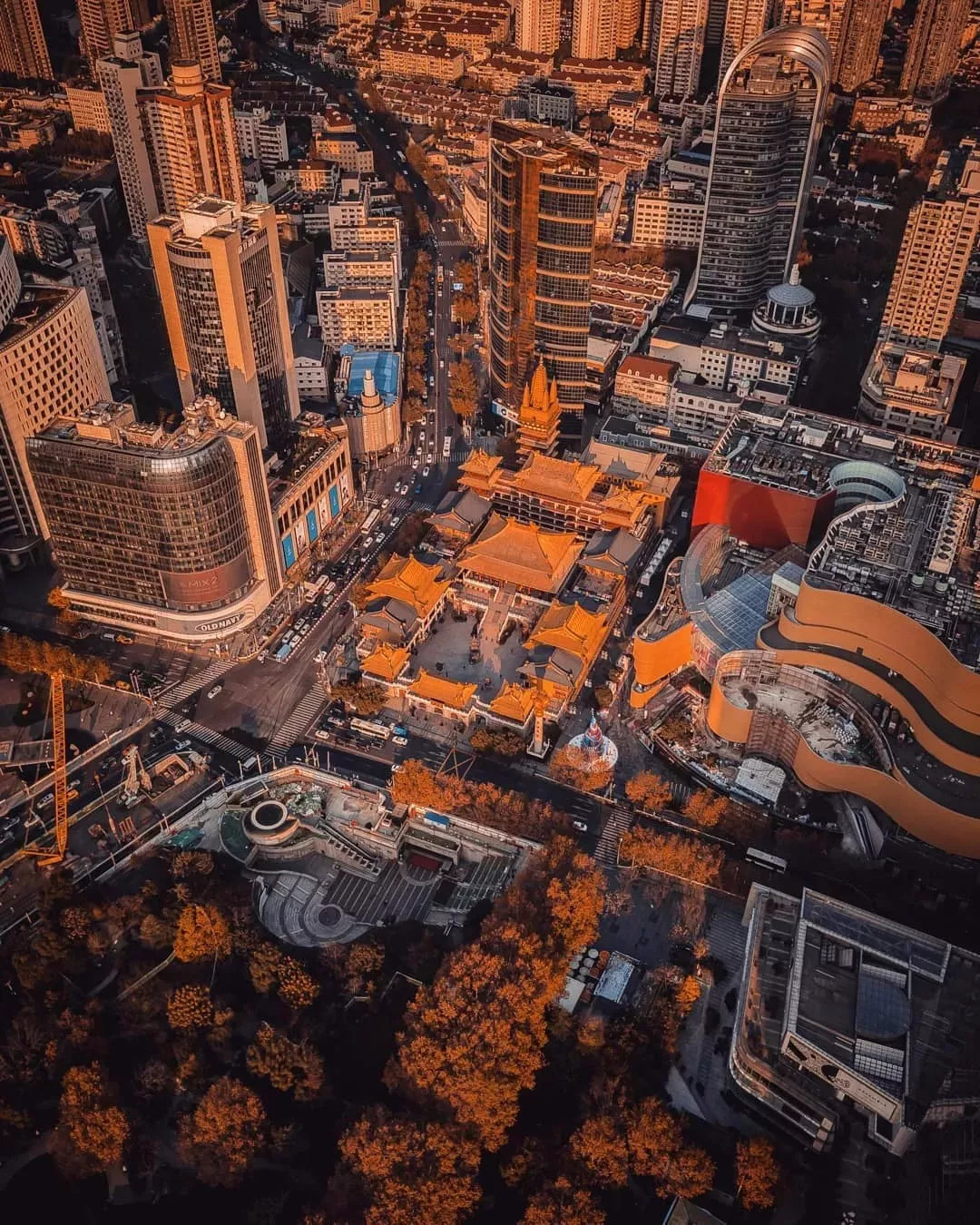 上海最新航拍震撼视频,外媒上海夜景被震撼视频