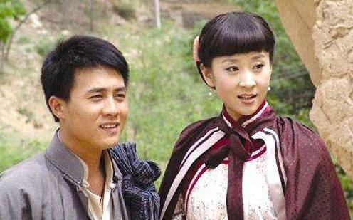 她撞脸许晴，与罗晋传过绯闻，结婚生龙凤胎淡出，复出更年轻性感