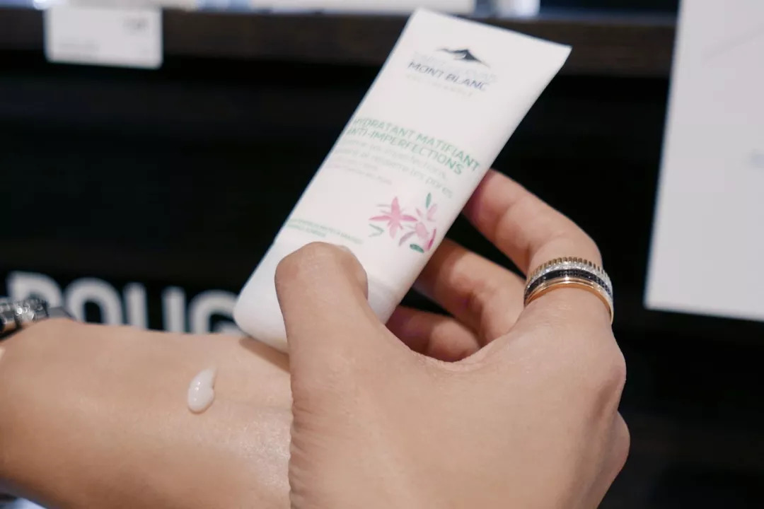 法国“奇愈”｜只需一晚就能治愈痘印的地方，你想去吗？