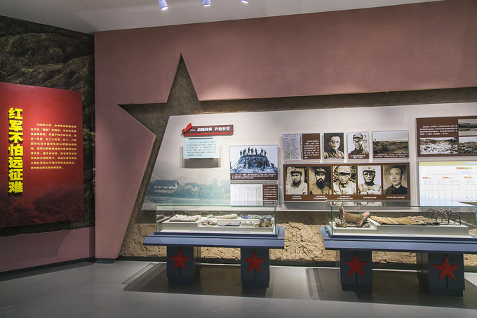 固原六盘山，毛主席说不到长城非好汉，此长城不是彼长城