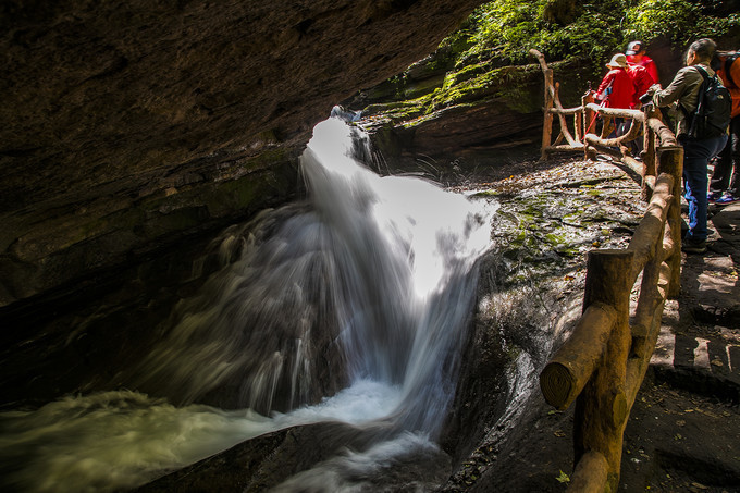 固原六盘山，毛主席说不到长城非好汉，此长城不是彼长城