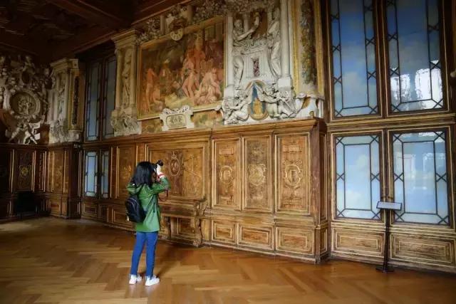 生活在别处完整版歌曲,生活在别处完整版