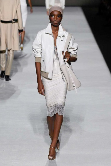 2019女装秀场潮流时尚,2019时装周高级服装秀