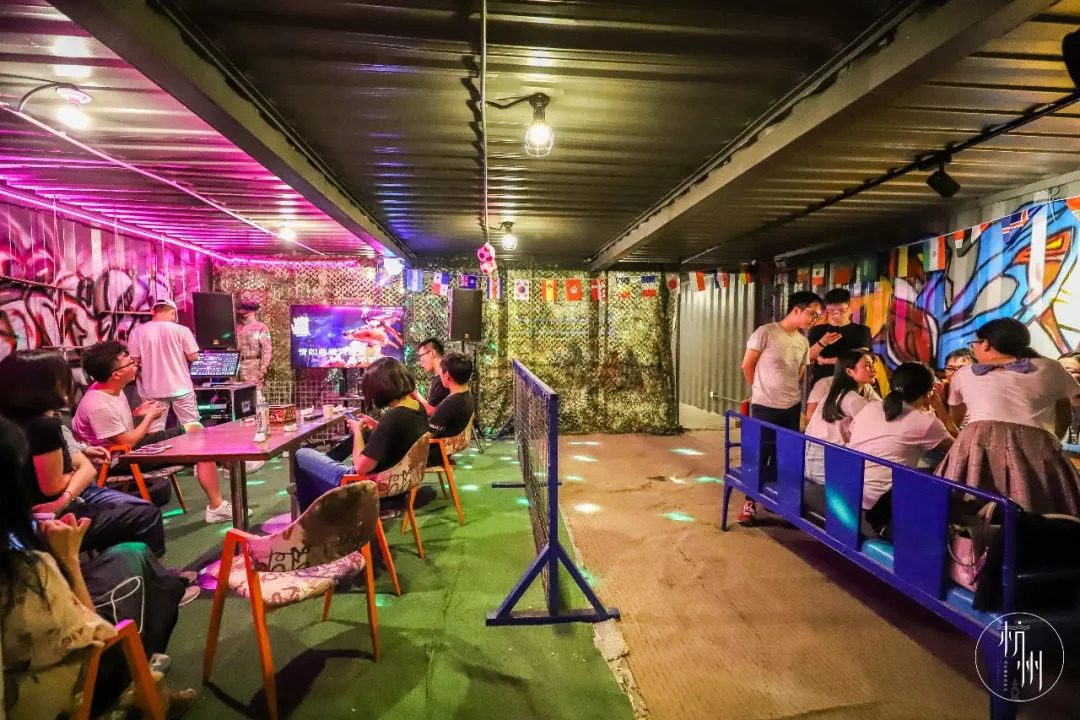 真人吃鸡海滩战斗,吃鸡真人版真实场地