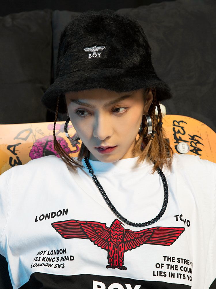 如何选适合自己的渔夫帽,今年特别火的渔夫帽应该怎么搭