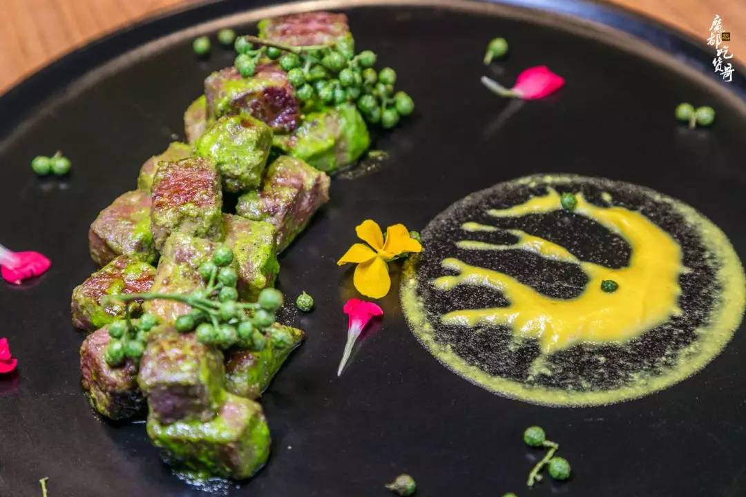 火爆魔都的川菜馆,魔都排队王川菜江汉路