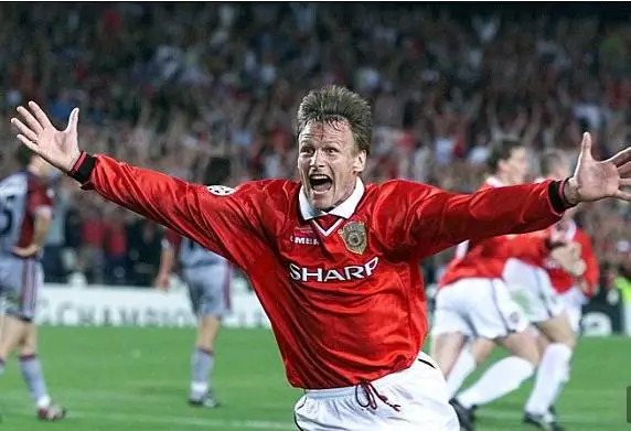 评：抚今追昔，20年前曼联开启三冠王征程全回顾