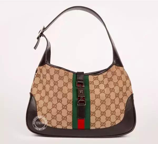 值得入手的第一只大牌包包,最值得入手的十款大牌包包